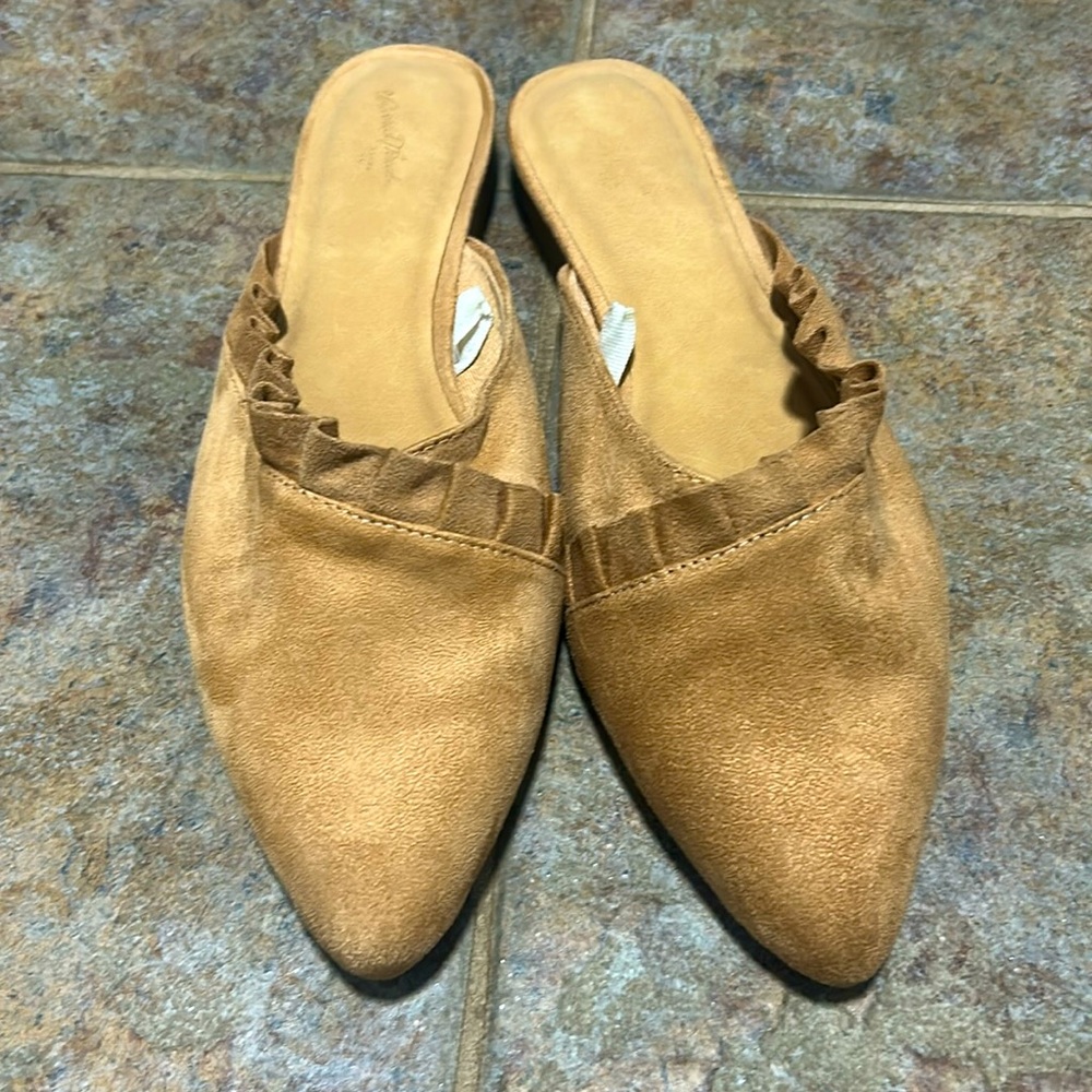 Universal threads mules size 9.5 nwot